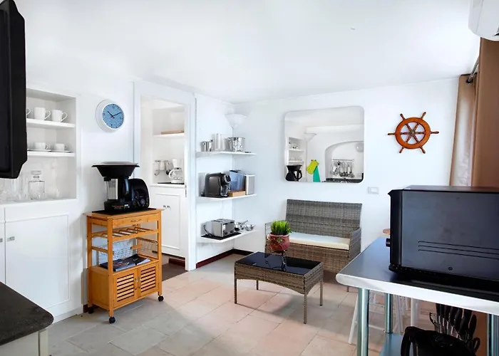 Apartament Faraglionensis Monaconehouse *